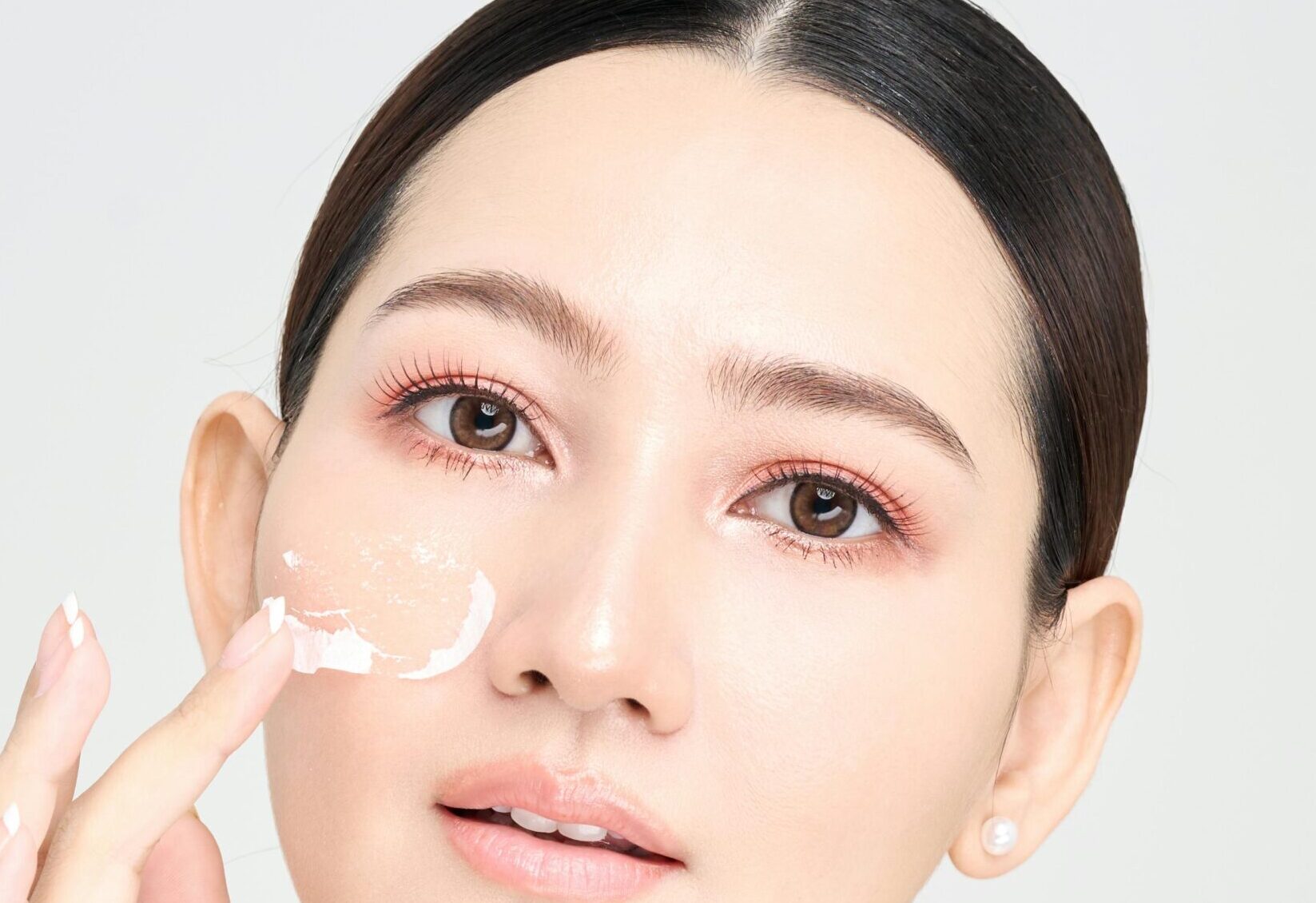 best moisturizer for oily skin Gel-based moisturizer giving a fresh matte finish.